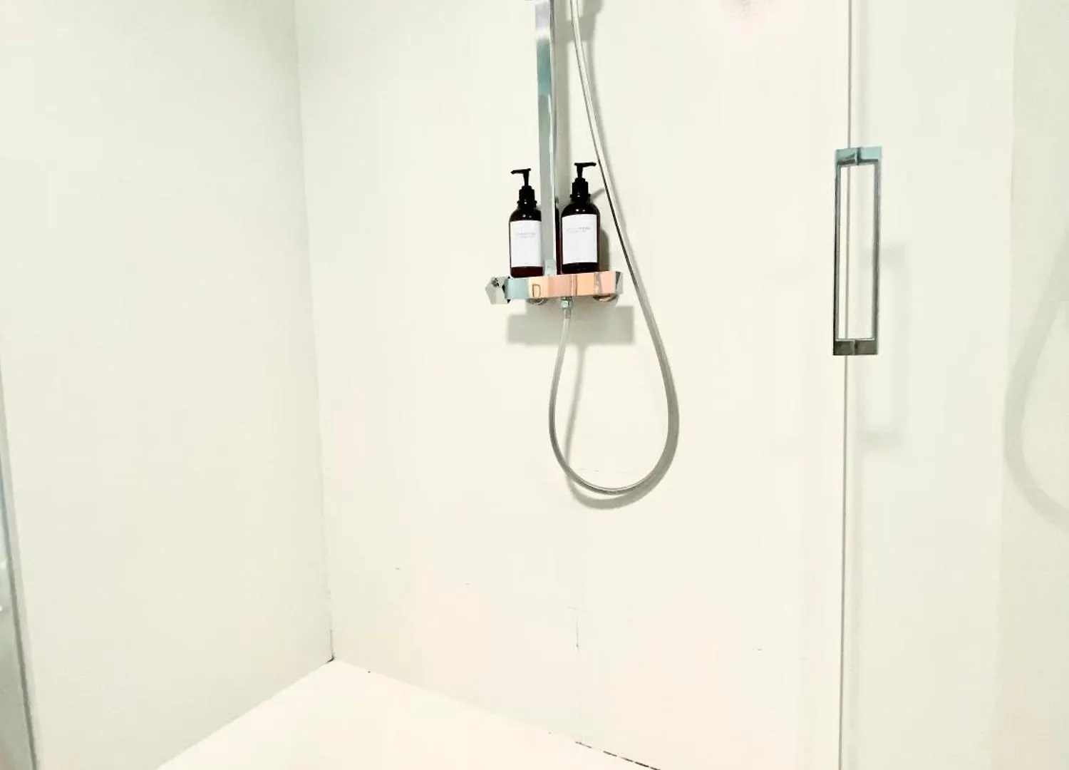 Appartement Tres Calme Sur Cour - Cardinet Paris