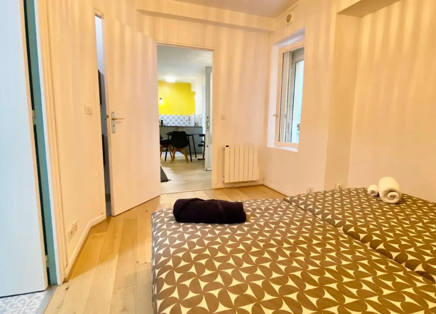 Appartement Tres Calme Sur Cour - Cardinet Paris 0*,  France
