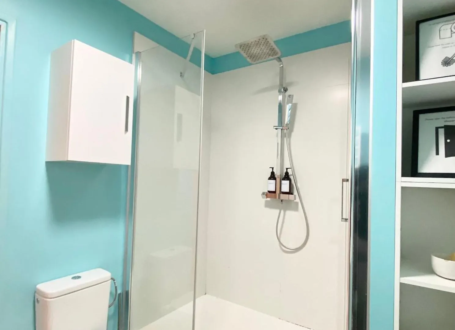 Appartement Tres Calme Sur Cour - Cardinet Paris