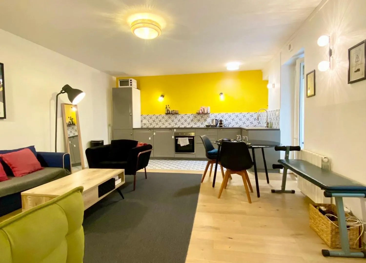 Appartement Tres Calme Sur Cour - Cardinet パリ アパート